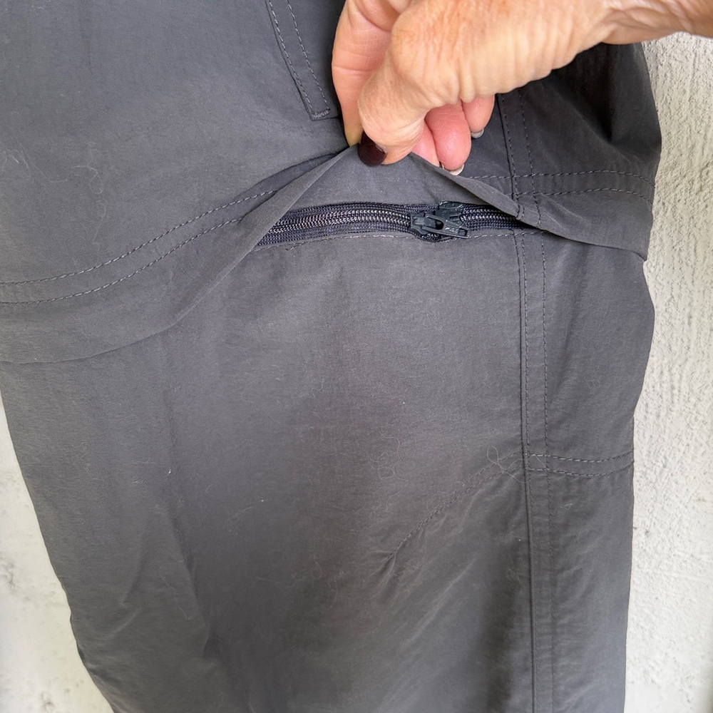 REI Co-op Men’s Gray Nylon Convertible Pants/Shorts Size 38x32 - Picture 6 of 11